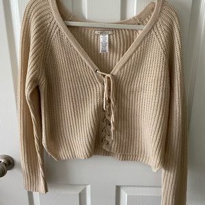 Tie- Up knit sweater